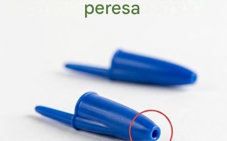 Nepričakovana skrivnost majhne luknjice na pokrovčku vašega peresa